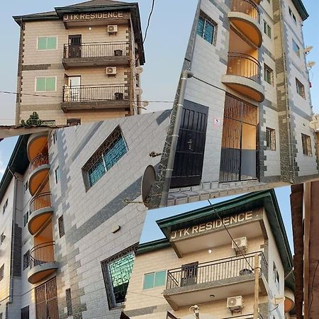 Jtk Residence - Meuble Platinium Biyemassi Yaounde Exterior photo